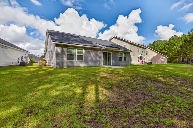 Building Photo - 8 Marsh Salt Ln