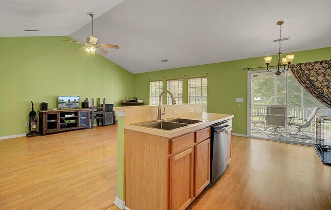 Building Photo - 5225 Copley Cir