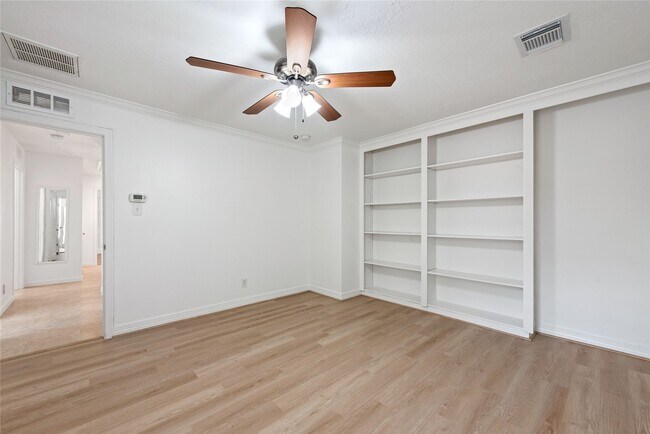 Building Photo - 1510 Afton St