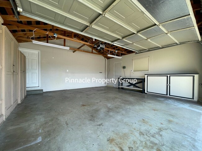 Building Photo - 1651 Matson Dr