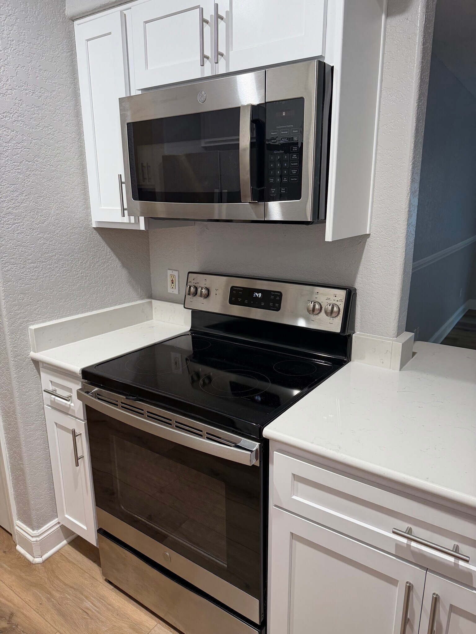 Building Photo - 2201 Scenic Hwy