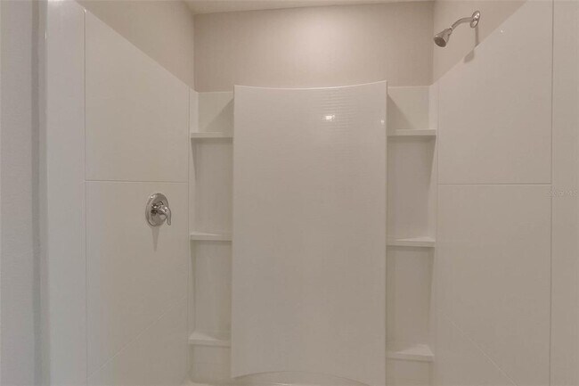 Building Photo - 8611 SW 44th Ct