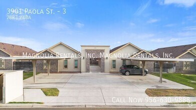 Building Photo - Spacious and Modern Apartment with 1st Mon...