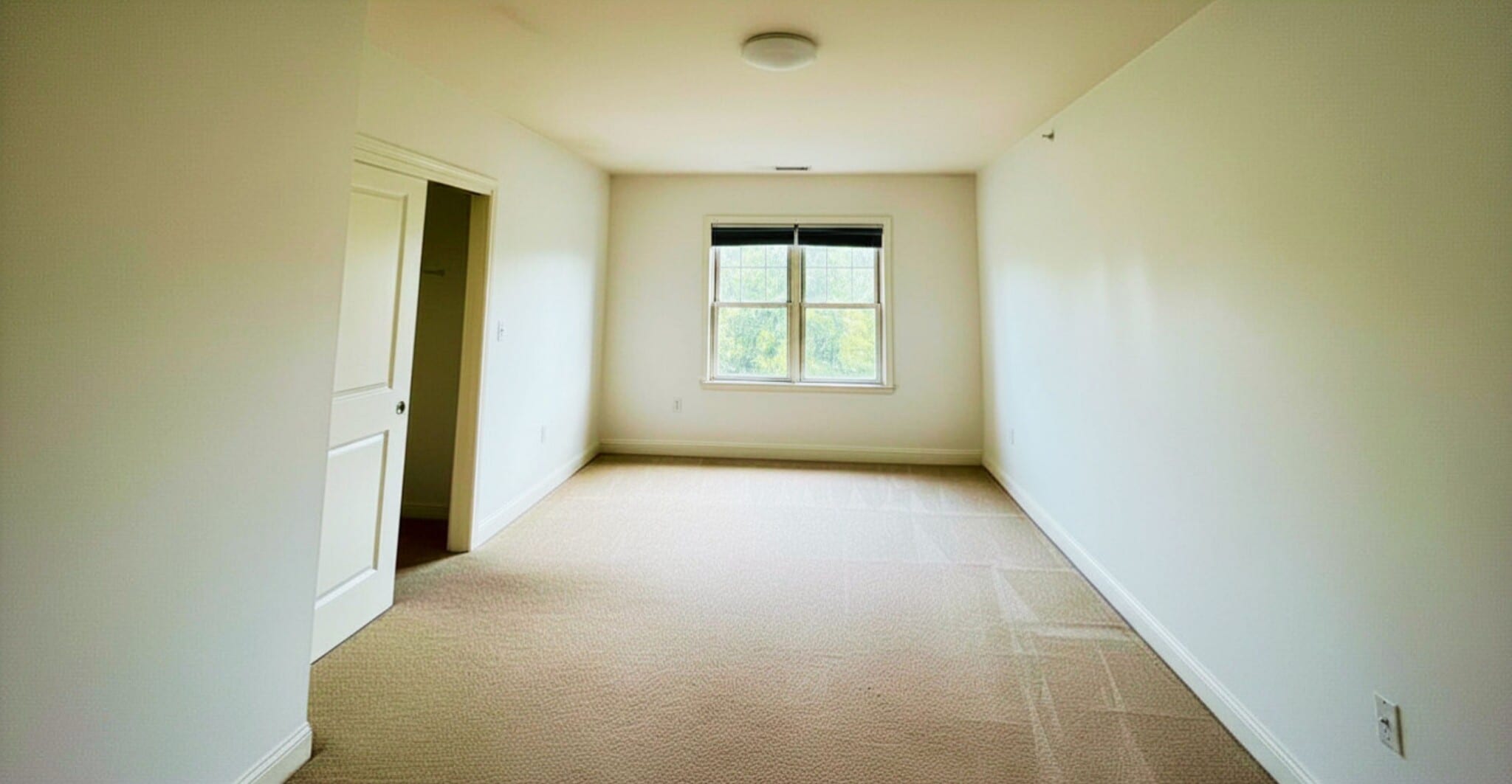 Master Bedroom - 391 Pleasant St