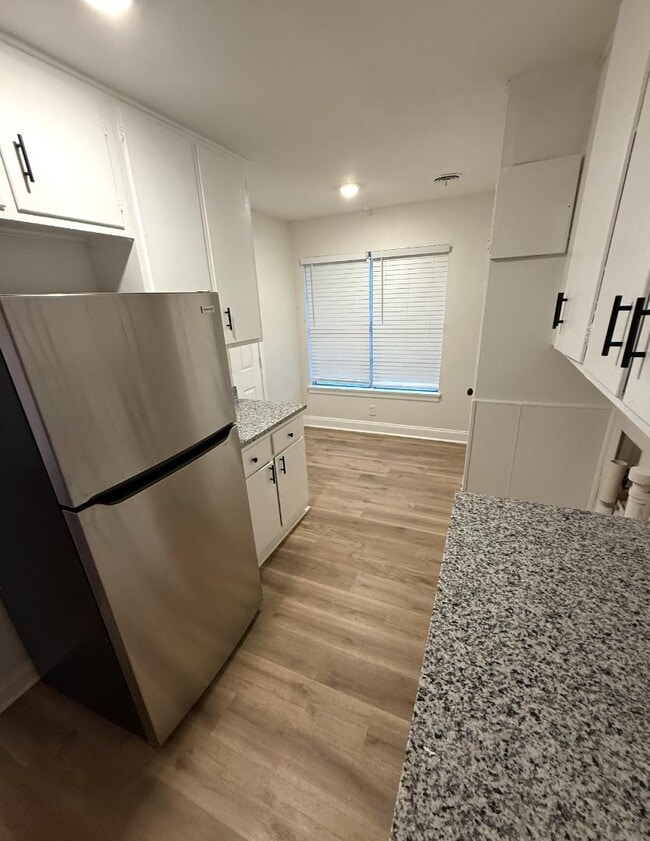 Building Photo - 146 Doolittle Dr