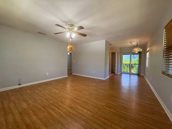 Building Photo - 2110 Spanish Trail