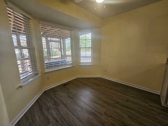 Building Photo - Moyock, NC