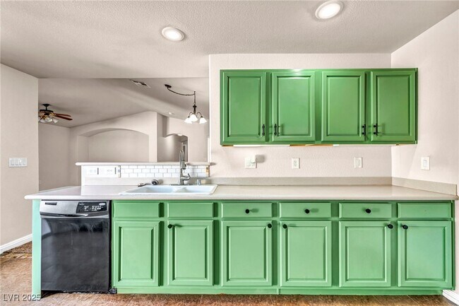 Building Photo - 1057 Appleblossom Time Ave