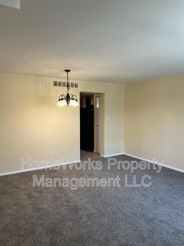 Building Photo - 462 Norvelle Ct