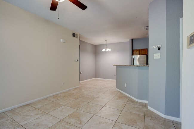 Building Photo - 2450 Wickersham Ln