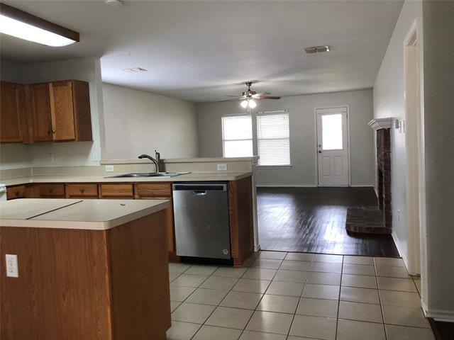 Building Photo - 2627 Mountain View Dr