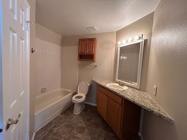 Building Photo - 7855 Brandy Cir