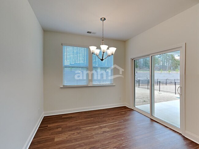 Building Photo - 114 Ashton Dr