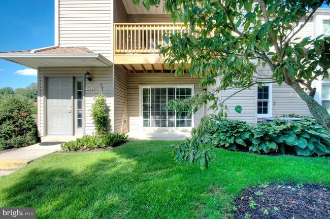 Building Photo - 1301 Hawthorne Ct