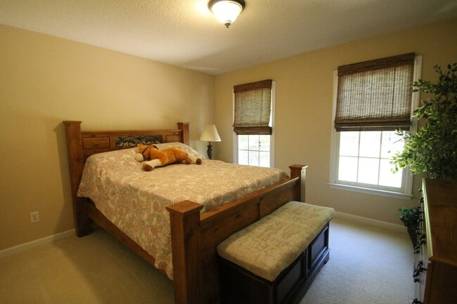 Building Photo - Exclusively Offered by Muse Realty Rentals, LLC