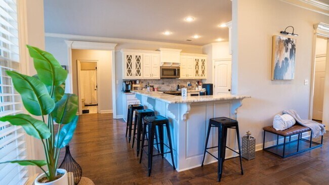 Building Photo - 3707 Sterling Oaks Dr