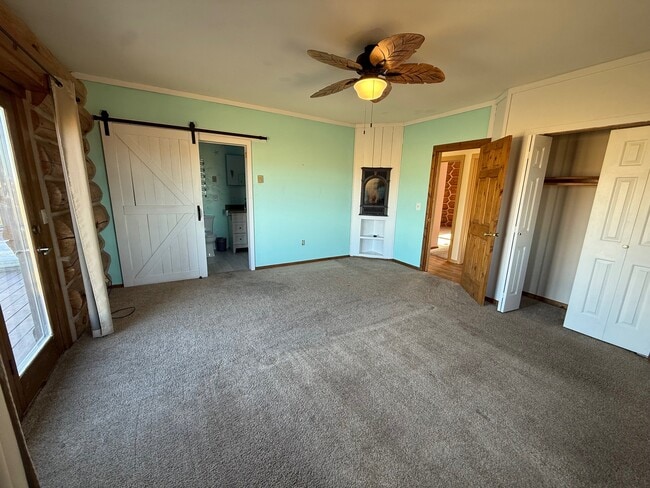 Building Photo - 545 Coulee Dr