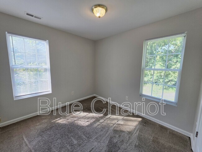 Building Photo - 1206 Granby St