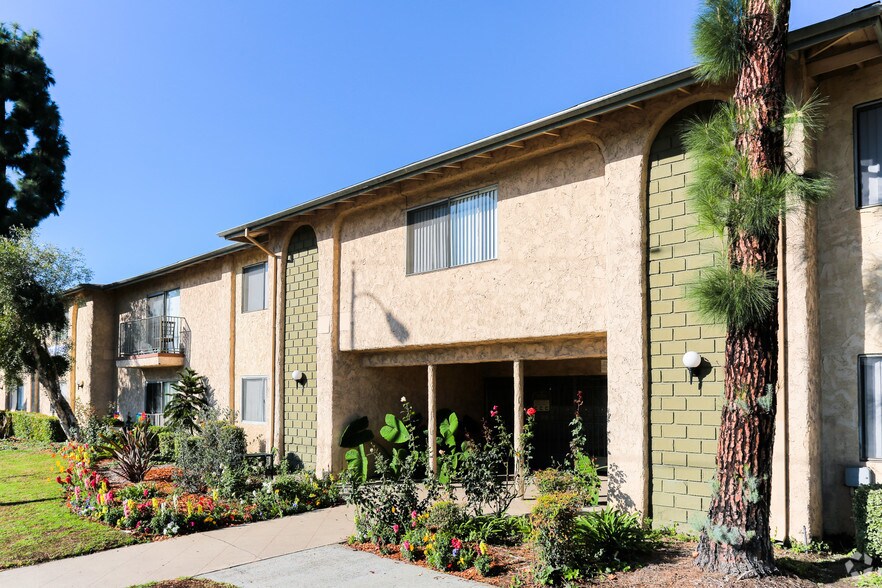 Rosemead Place 7711 Rosemead Blvd Pico Rivera CA 90660 Apartment Finder