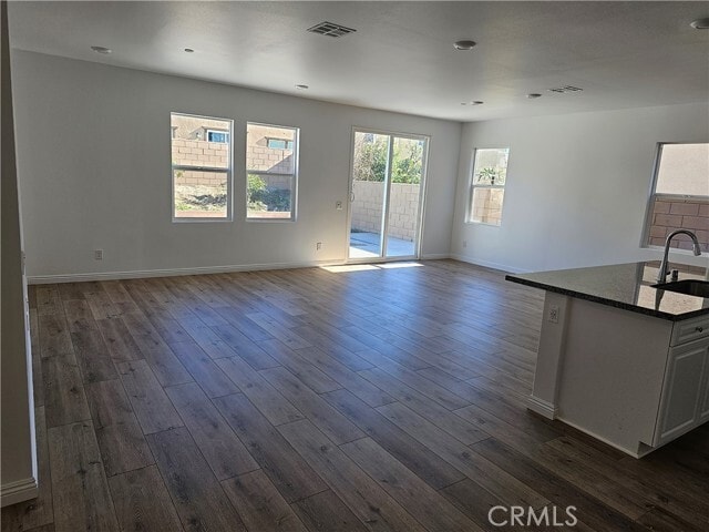 Building Photo - 4725 S Scott Way