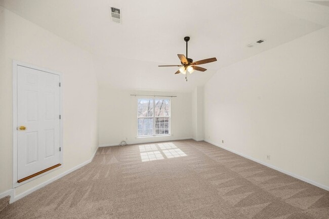 Building Photo - 7028 Sugarplum Rd