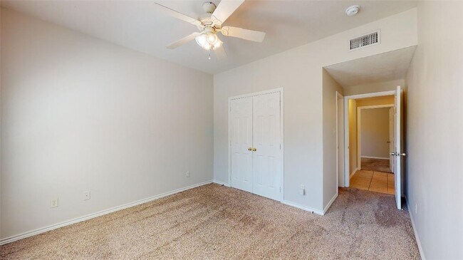 Building Photo - 1625 Park Pl