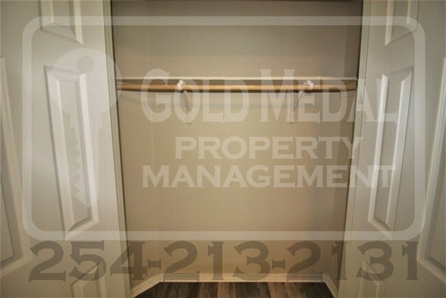 Building Photo - 6409 Cool Creek Dr