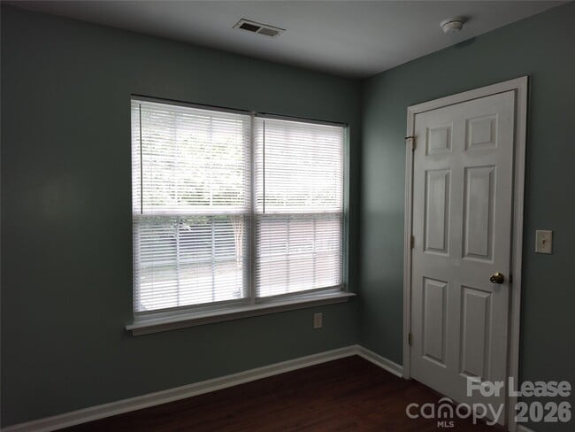 Building Photo - 5226 Beam Lake Dr