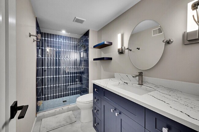 Building Photo - $6,850.00 - 5 Bedrooms, 3.5 Bathrooms, Sin...