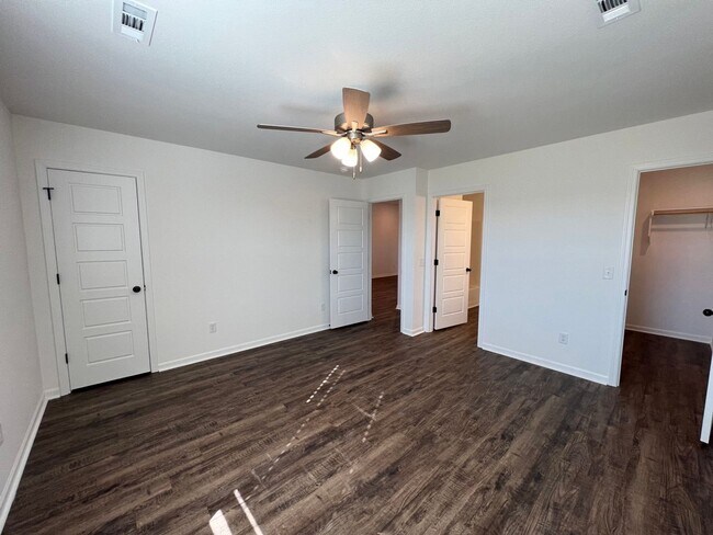 Building Photo - NEW 3 Bedroom Duplex in Duenweg, Missouri!