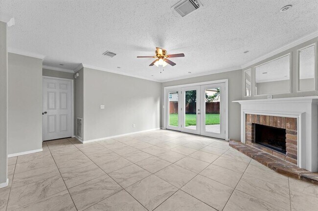 Building Photo - 16338 Hickory Point Rd