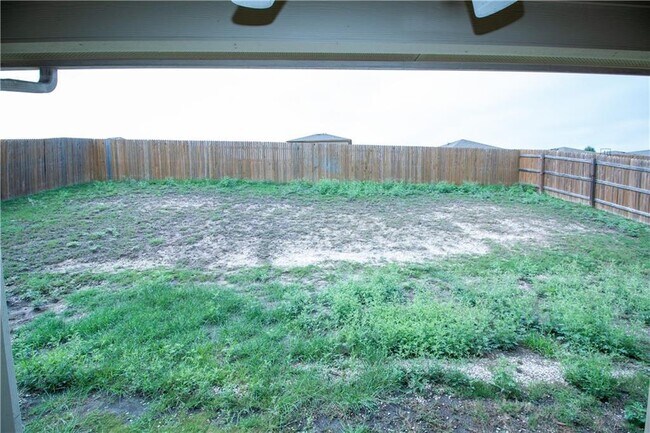 Building Photo - 142 Leon River Loop
