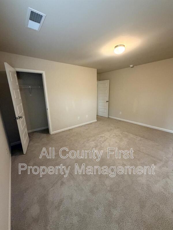 Building Photo - 3263 Highgrove Ln