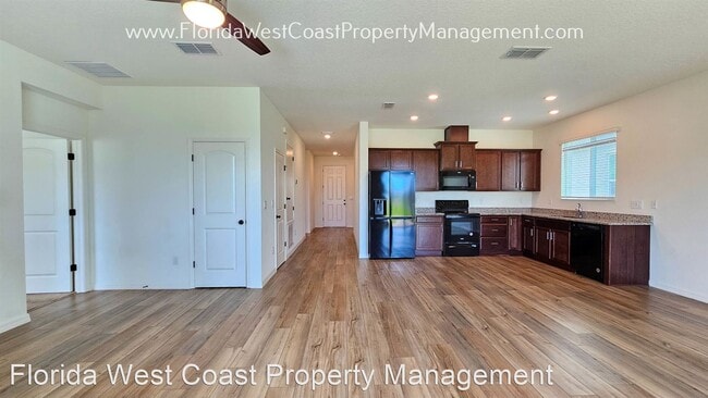 Building Photo - 4 br, 2 bath House - 5746 143rd Ct E