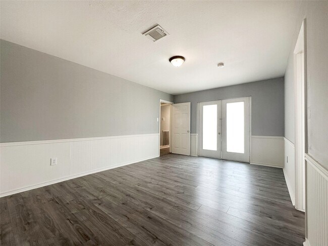 Building Photo - 6806 Winkleman Rd