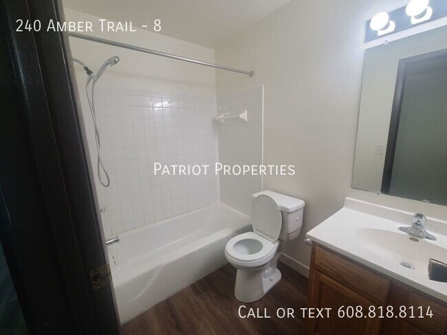 Building Photo - 240 Amber Trail