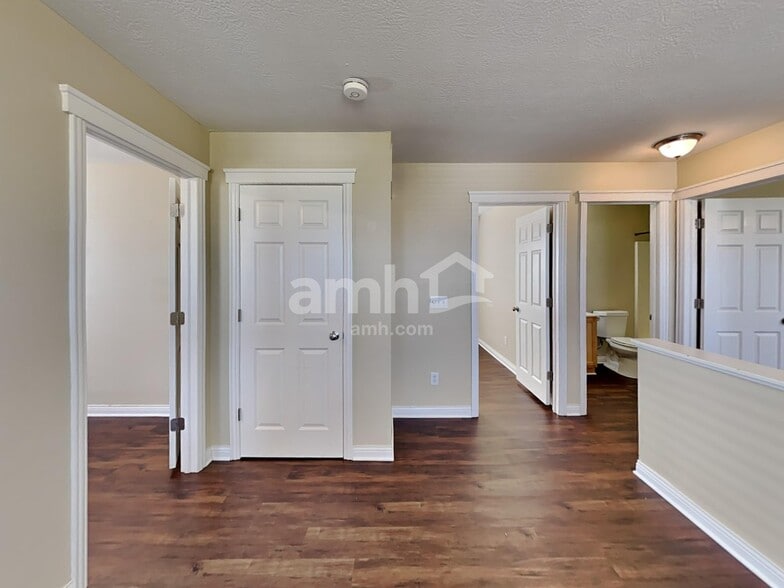 Building Photo - 328 Timbersmith Dr