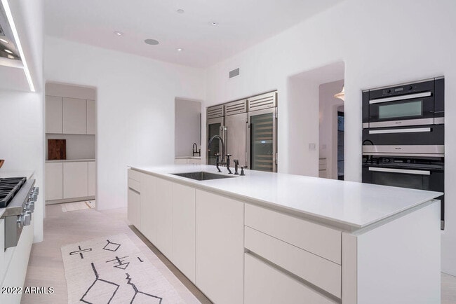 Building Photo - 6723 N Desert Fairways Dr