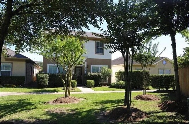 Building Photo - 3518 Clearview Cir