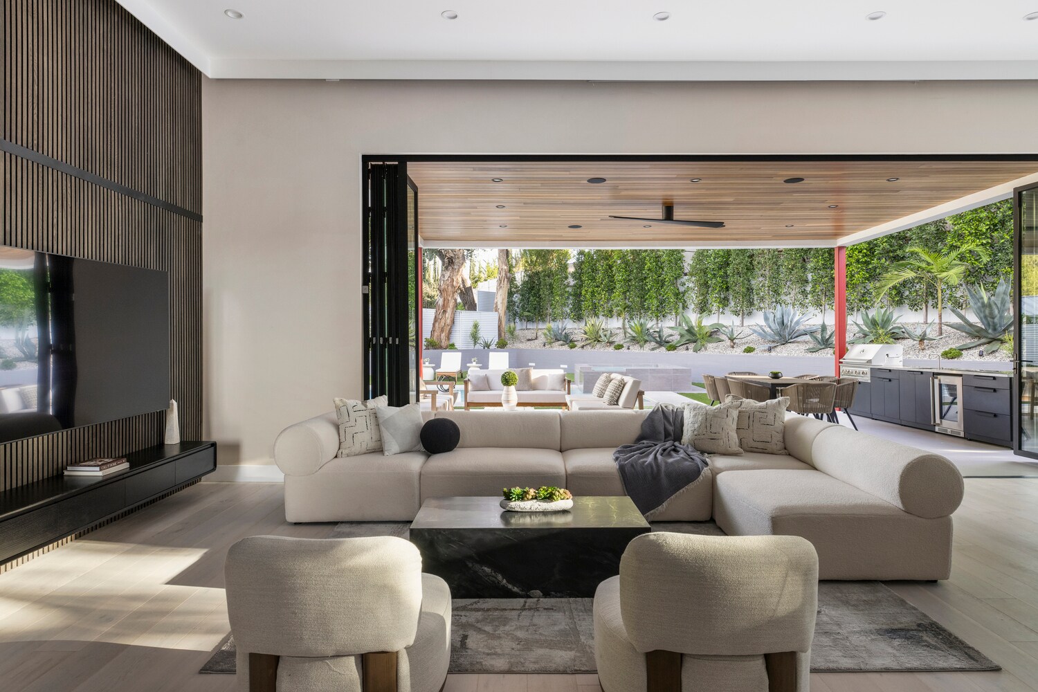 Building Photo - 22020 Alizondo Dr