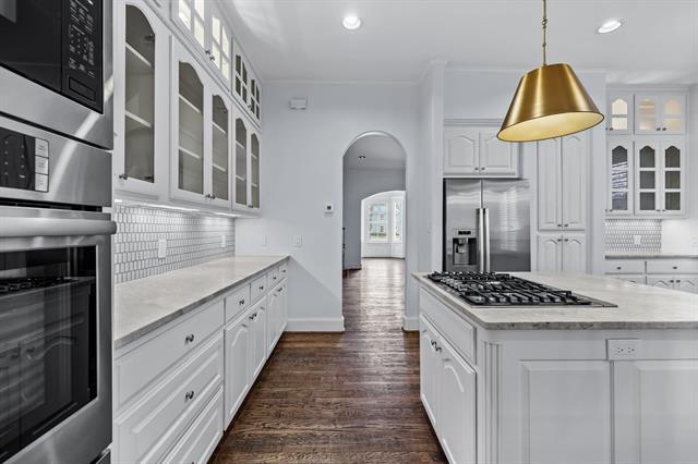 Building Photo - 4318 University Blvd