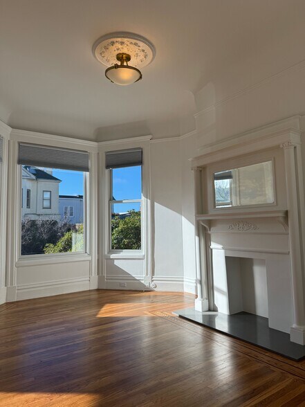 Bedroom 1 - 427 Mississippi St