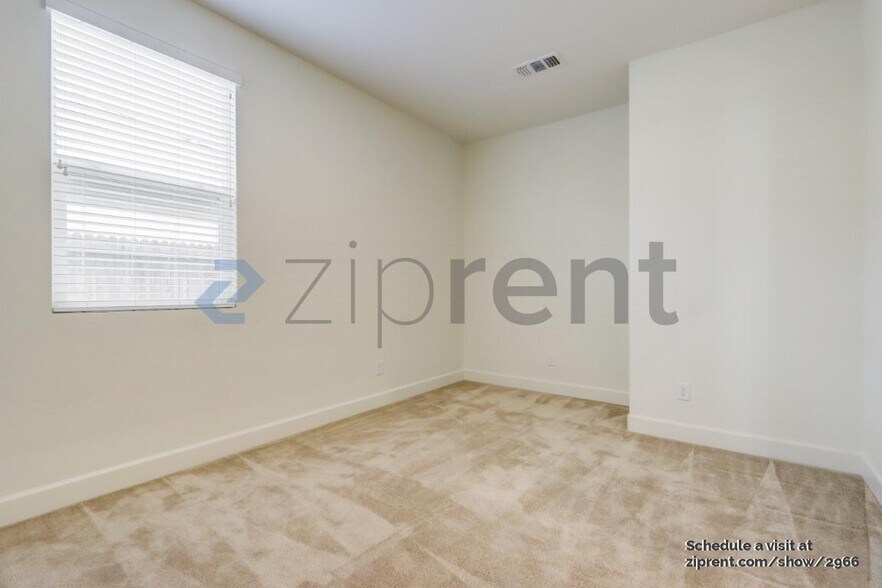 Building Photo - 292 Springfield Dr