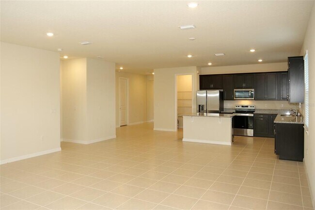 Building Photo - 5514 Banyan Bay Rd