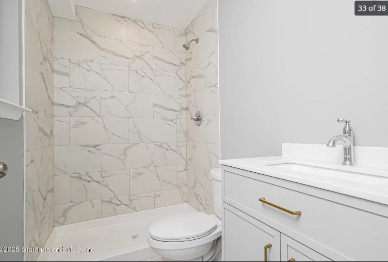 Building Photo - 31 Cunard Ave