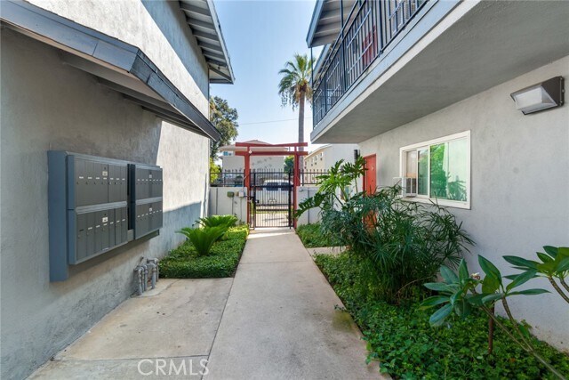 Building Photo - 245 S Pima Ave