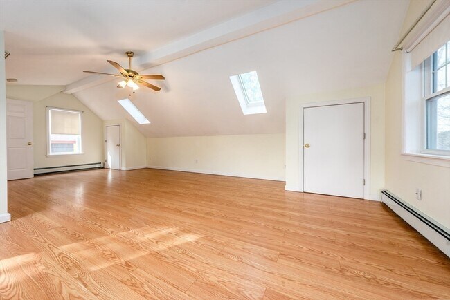 Building Photo - 28 G Hideaway Rd