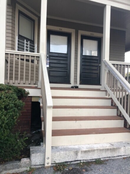 Building Photo - 308 Hope St