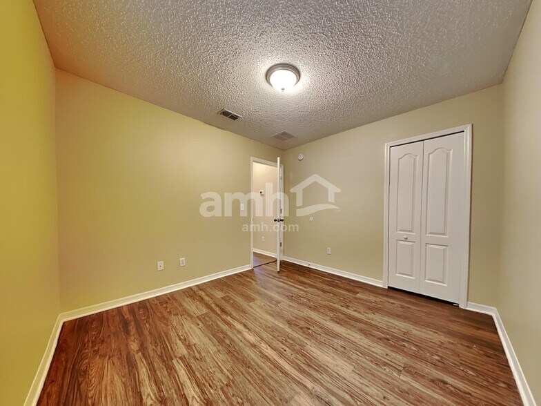 Building Photo - 3311 Highland Mill Ln