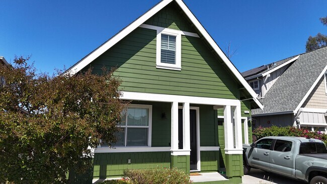 Building Photo - 2267 Orleans St
